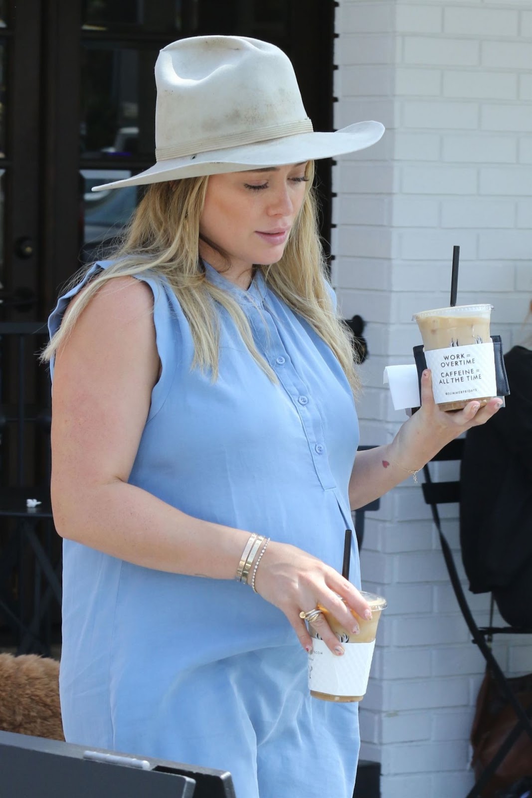 Hilary Duff Shows Off Her Growing Baby Bump – Alfred’s Coffee in Studio