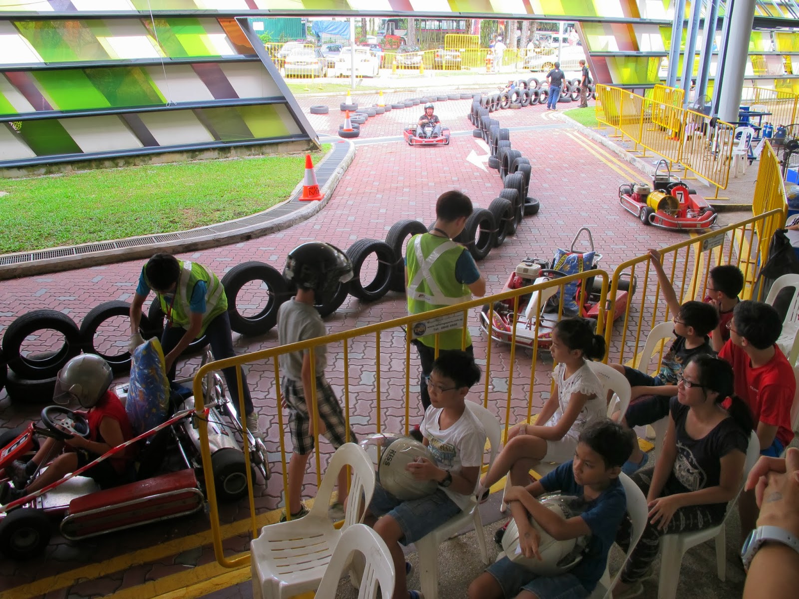 With Kids, We Go... Singapore Science Centre Titans of the Past Exhibition & Science Street Fair