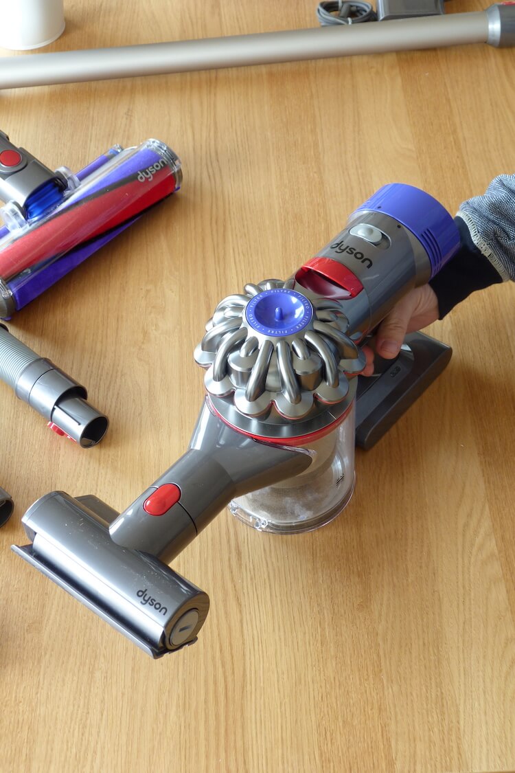 Review Dyson V8 Absolute + motor