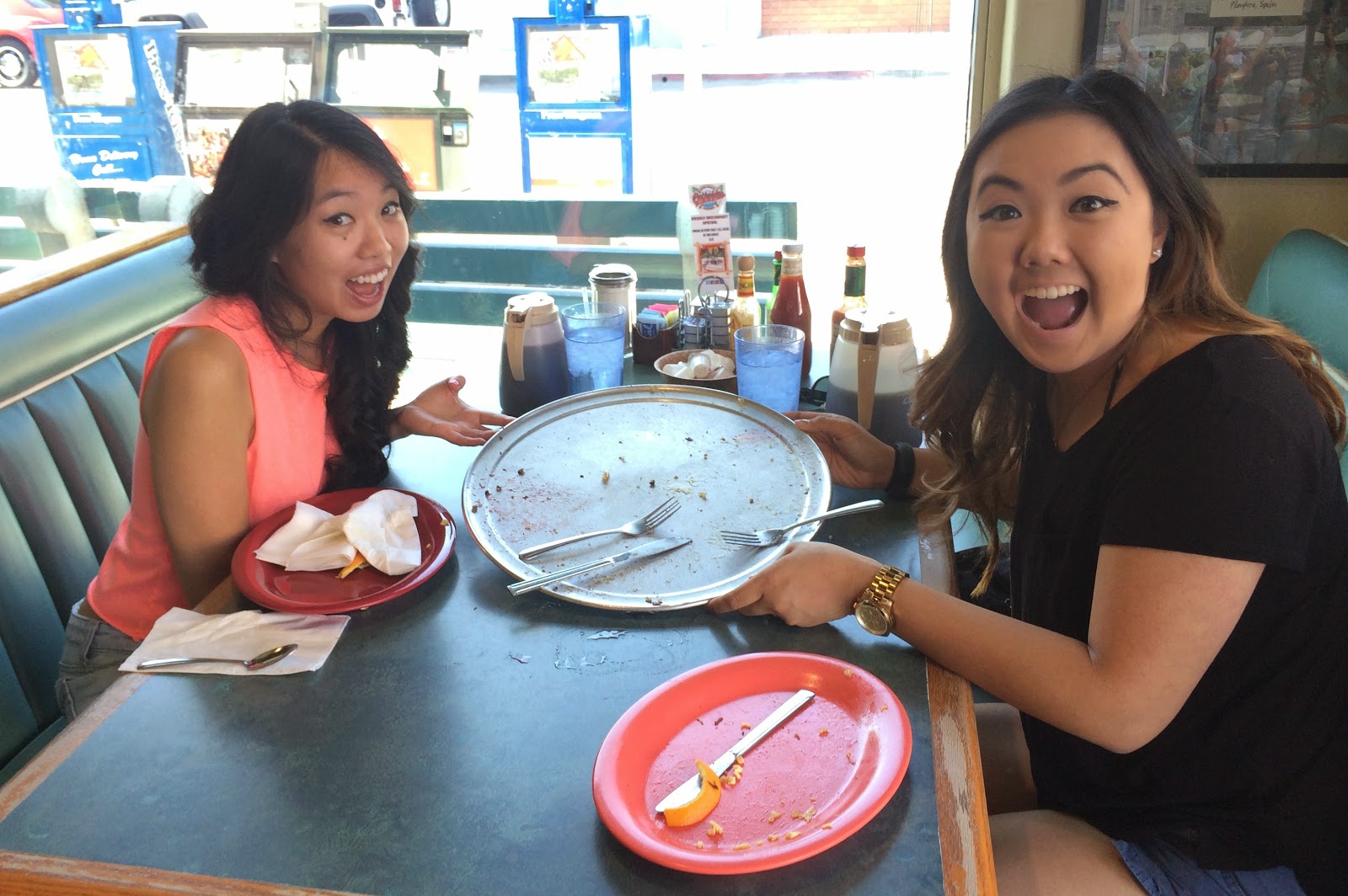 simply inter nos EAT THE POTHOLDER CAFE