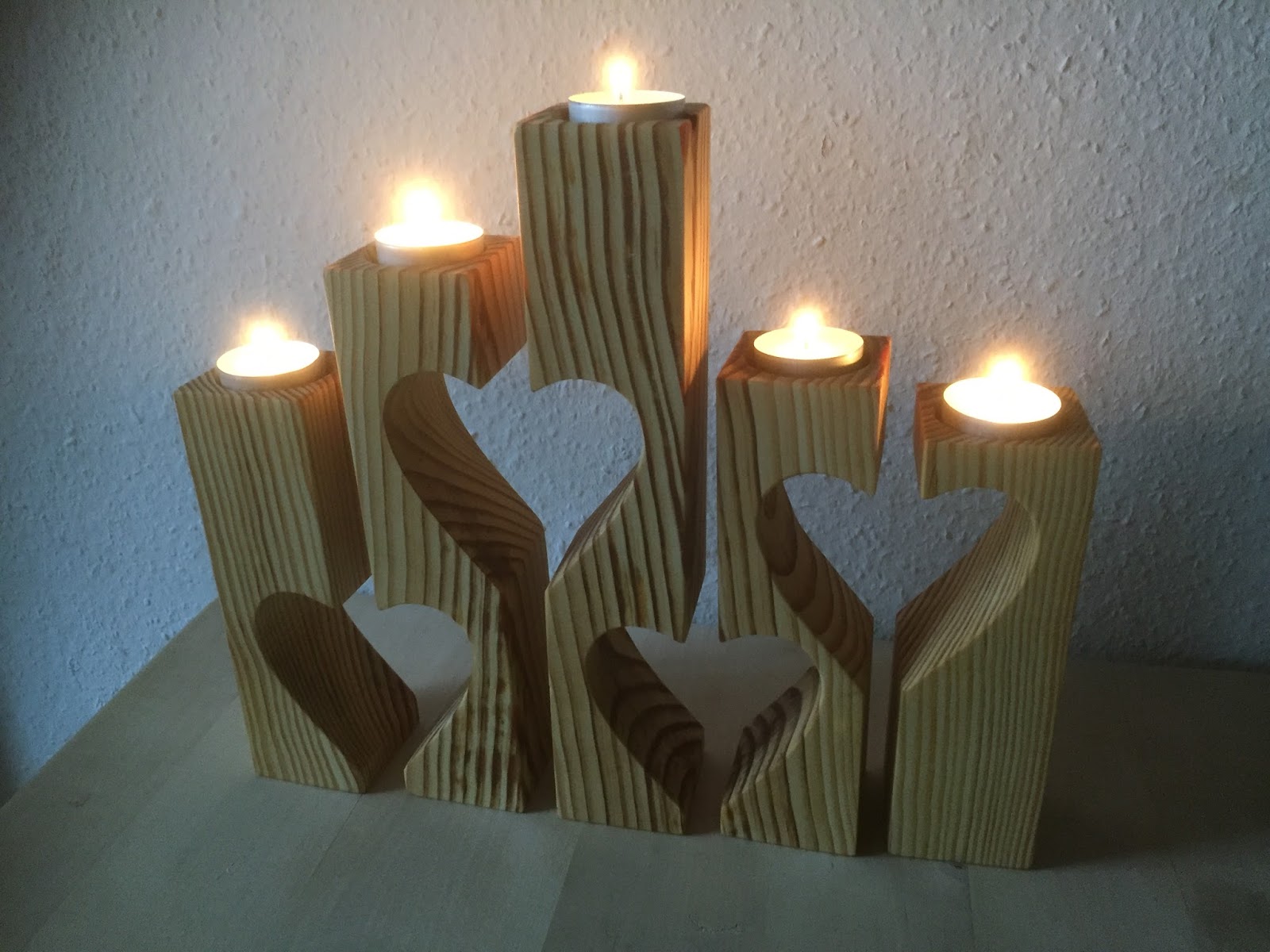 Holz und andere Dekosachen Teelichter mit Herz