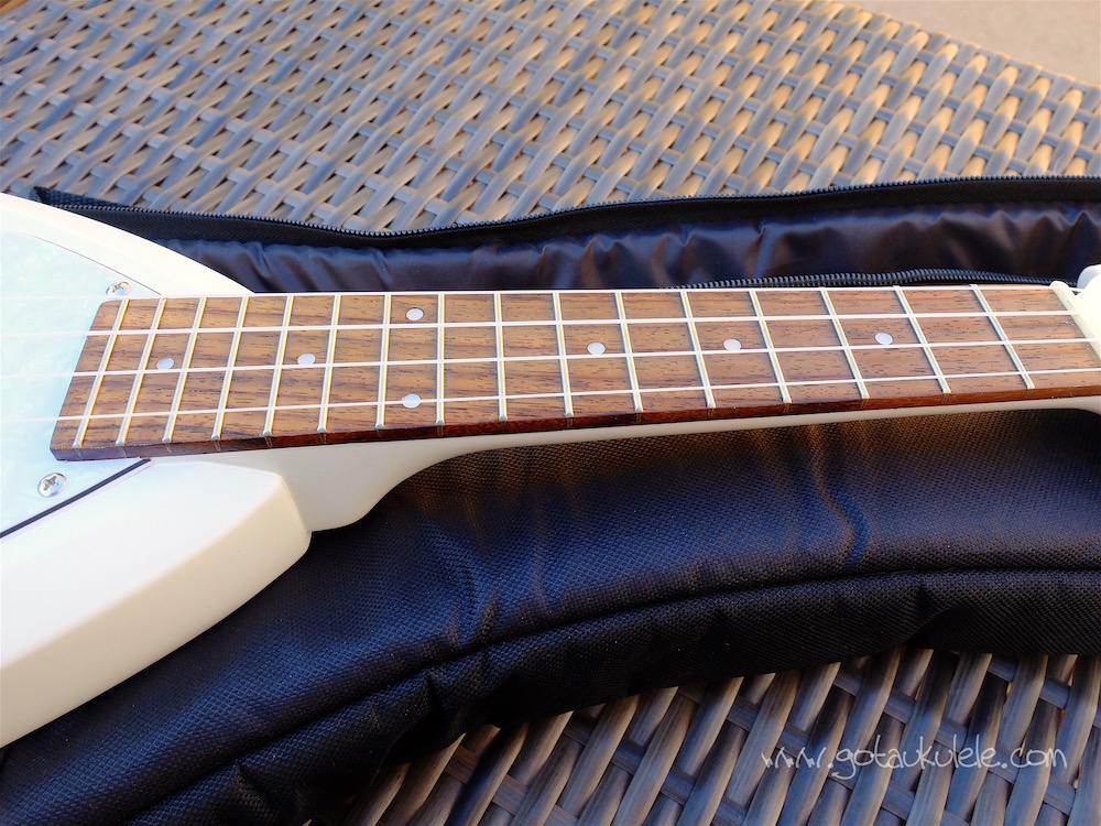 Vox Ukelectric 33 Concert Ukulele REVIEW