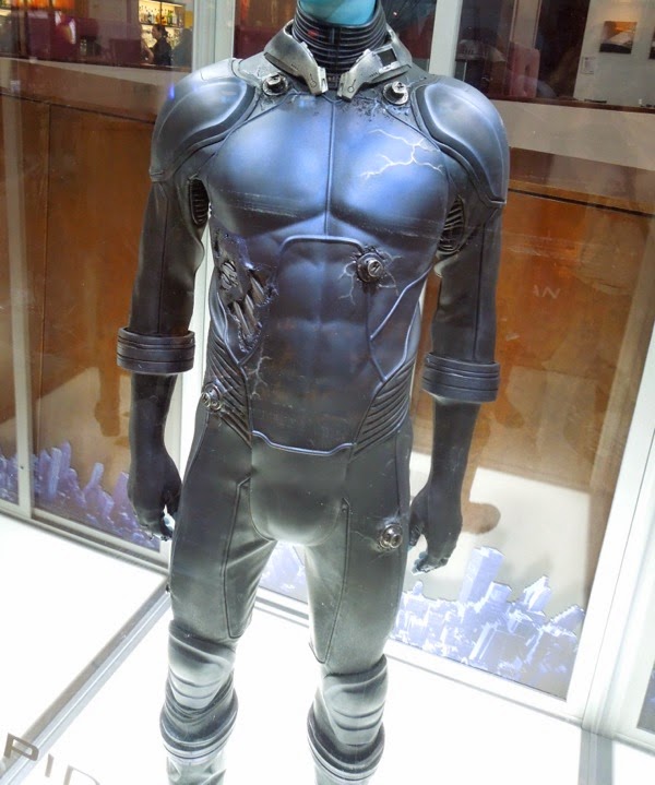 Hollywood Movie Costumes and Props: Jamie Foxx's Electro movie costume ...