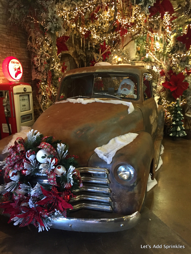 Title-page photograph: samuel h. gottscho’s from river house, cloud Let's Add Sprinkles: Decorator Warehouse/ Christmas 2017