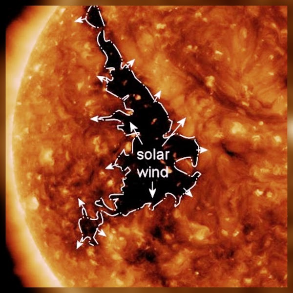 ALERTAS: enorme hoyo coronal provocará viento solar hacia la tierra. ALERTAS: enorme hoyo coronal provocará viento solar hacia la tierra.