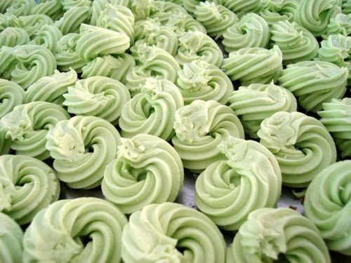 Resep dan Cara Membuat Kue Bangkit Susu Lezat Resep Resep dan Cara Membuat Kue Bangkit Susu Lezat Resep