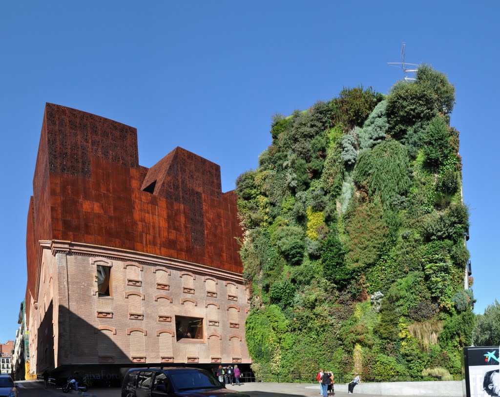 Arquitectura Comprometida Jardín vertical del CaixaForum Madrid Arquitectura Comprometida Jardín vertical del CaixaForum Madrid