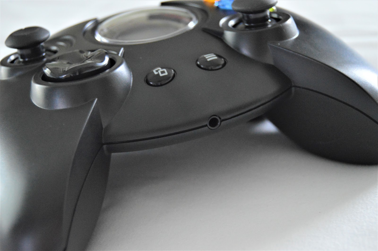 StudioYale Hyperkin Duke Xbox One Controller Review
