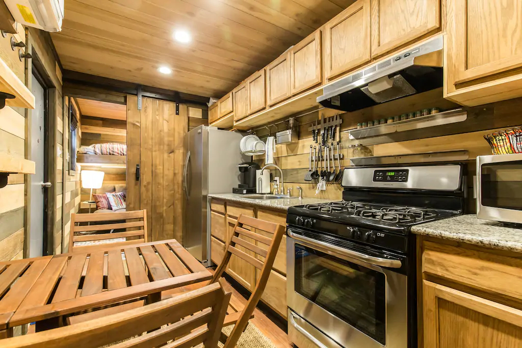 Shipping Container Homes & Buildings 2 Bedrooms 40 ft Cozy Wood