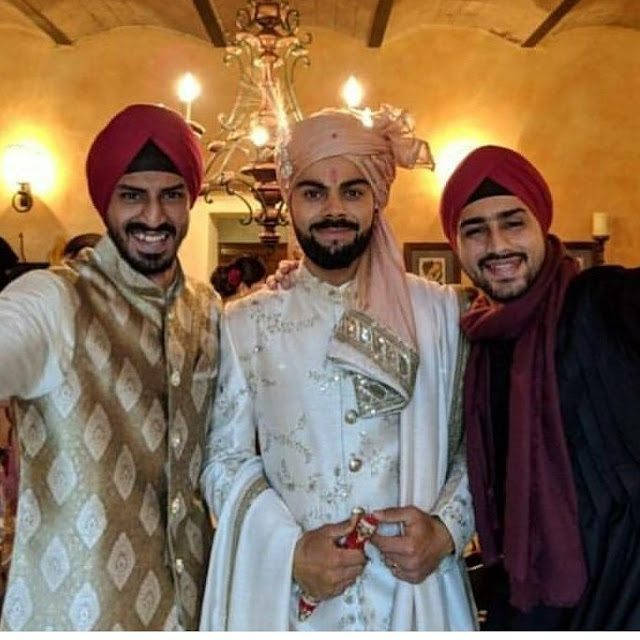 Anushka and Virat Wedding Pics
