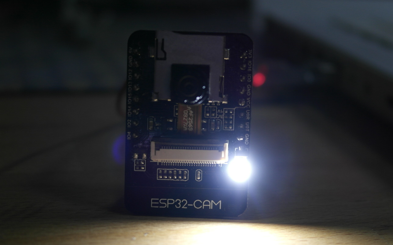 3 Turn led flash light AI-Thinker ESP32-Cam snippet - moayom