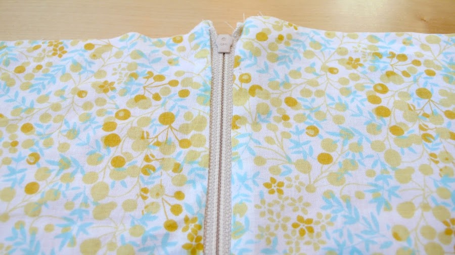 Cose-cremallera-monedero-tapestry