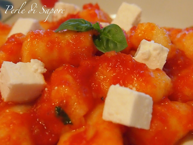 gnocchi di patate al sugo