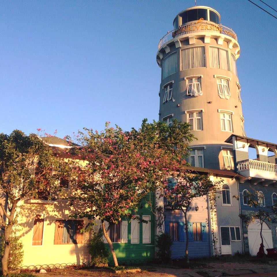 Ngủ lại một đêm ở Nhà Quê homestay view hải đăng ngắm trọn TP Phan Thiết