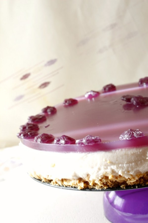 Tarta Mousse de Violeta. MaraEnGredosFoodBlog