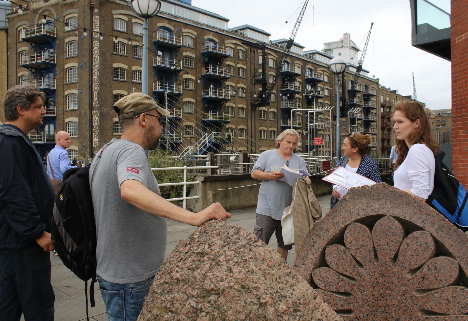 Cool Walks Thameside TalesThe Bermondsey Story Walk