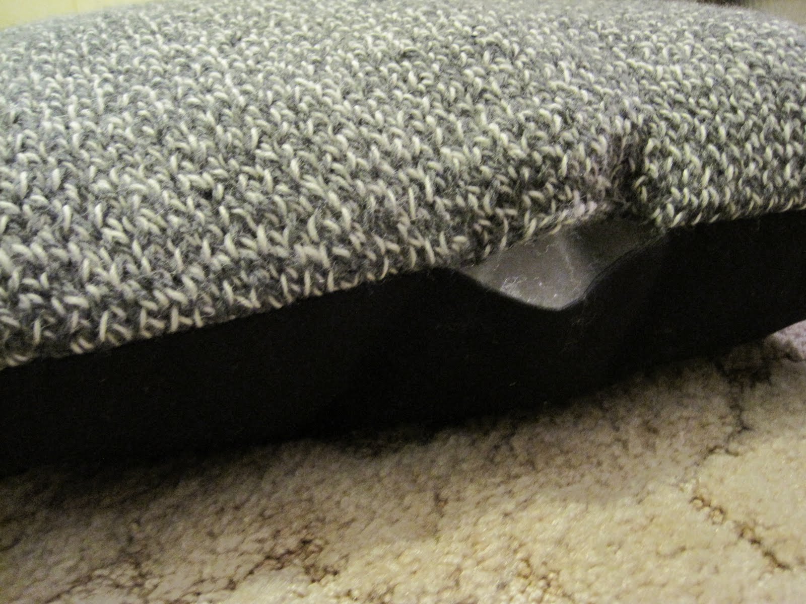 The Pickled Herring Easy Knit Pillow Tutorial