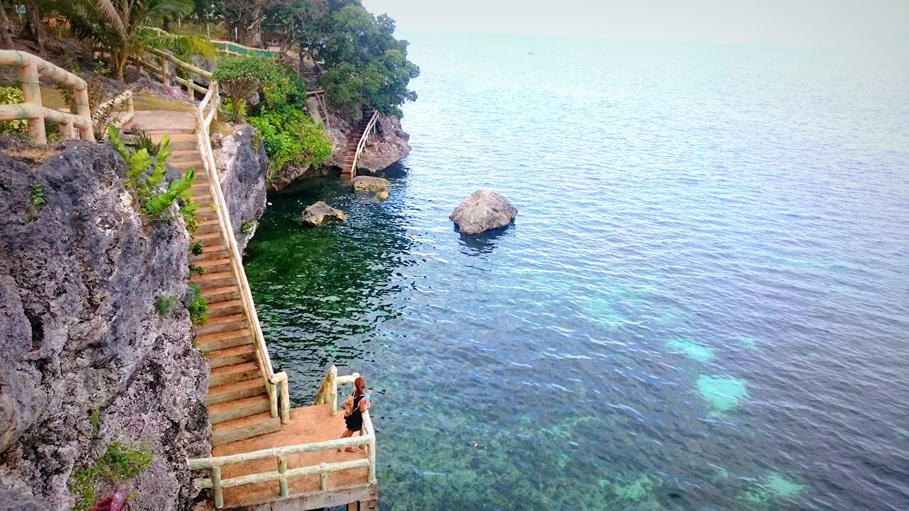 Alexis Cliff Dive Resort The Runaway Gypsy