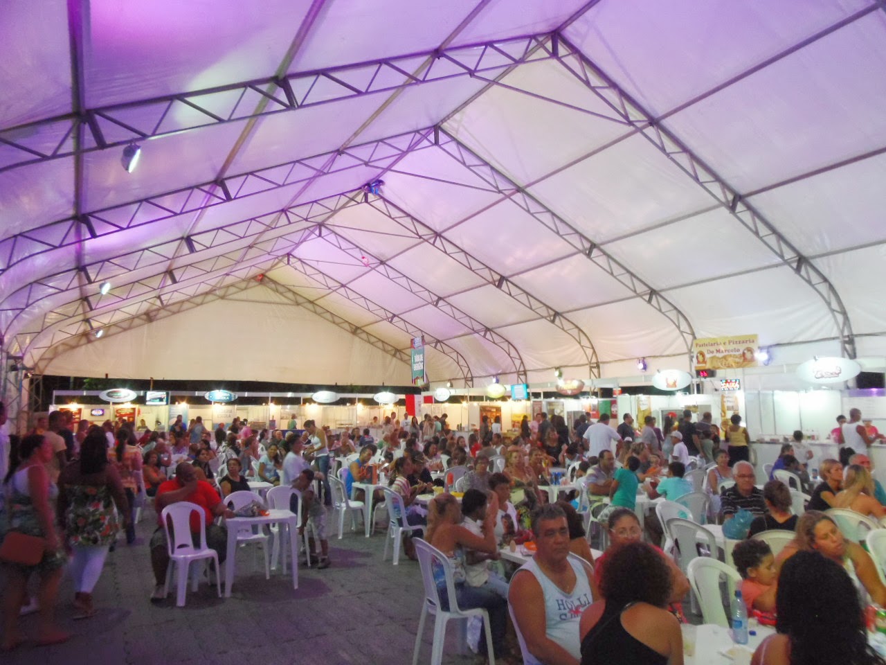 De Olho em Rio das OstrasRJ A Feira de Preços Especiais de Rio das Ostras foi um Sucesso!