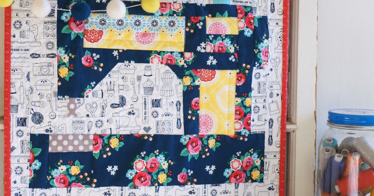 Ameroonie Designs Sewing Machine Mini Quilt