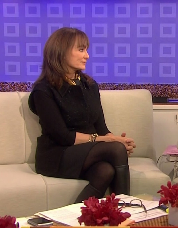 THE APPRECIATION OF BOOTED NEWS WOMEN BLOG The Doctor is IN boots for