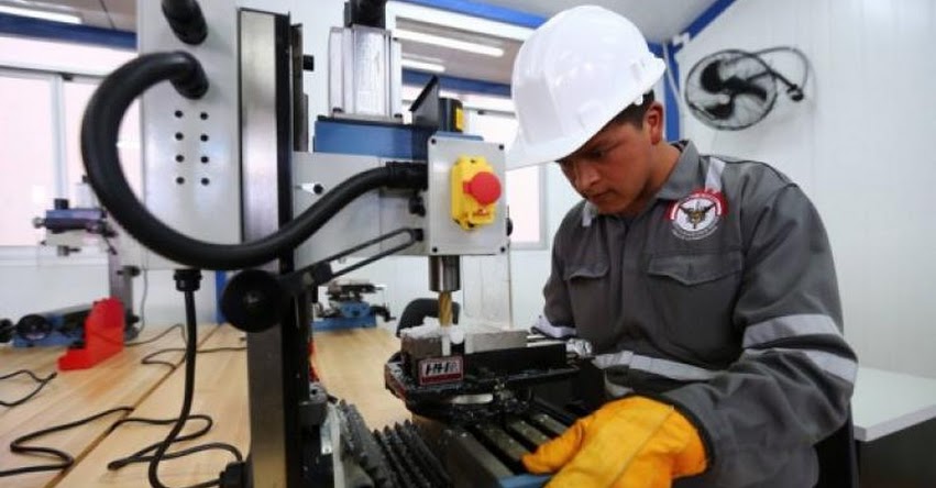 Cuatro institutos tecnológicos de las Fuerzas Armadas se alistan para acreditarse Cuatro institutos tecnológicos de las Fuerzas Armadas se alistan para acreditarse