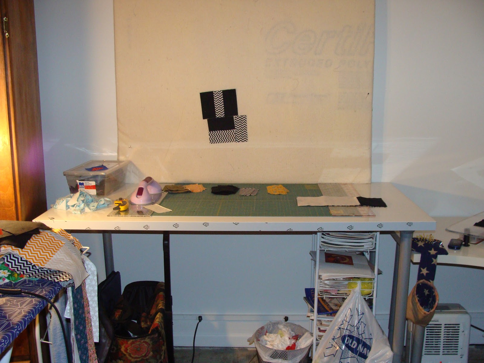 40 Quilts New sewing tables from Ikea