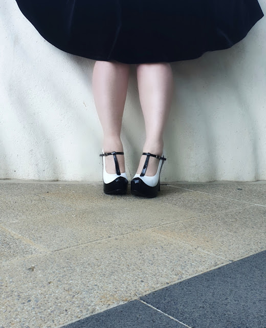 Eye-catching heels with a flirty design