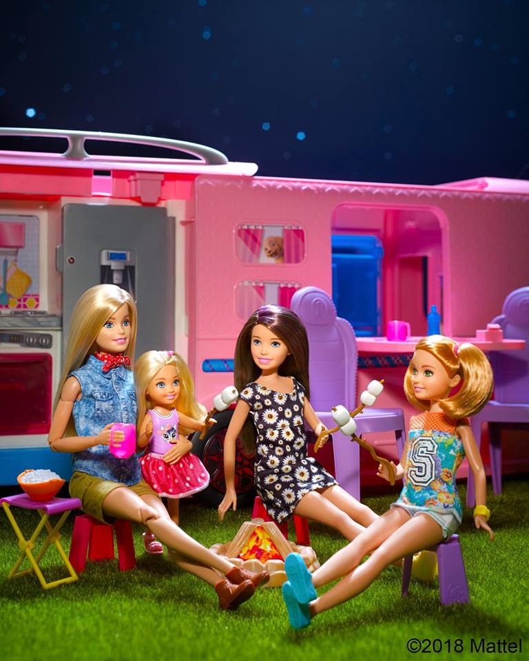 barbie con sus hermanas