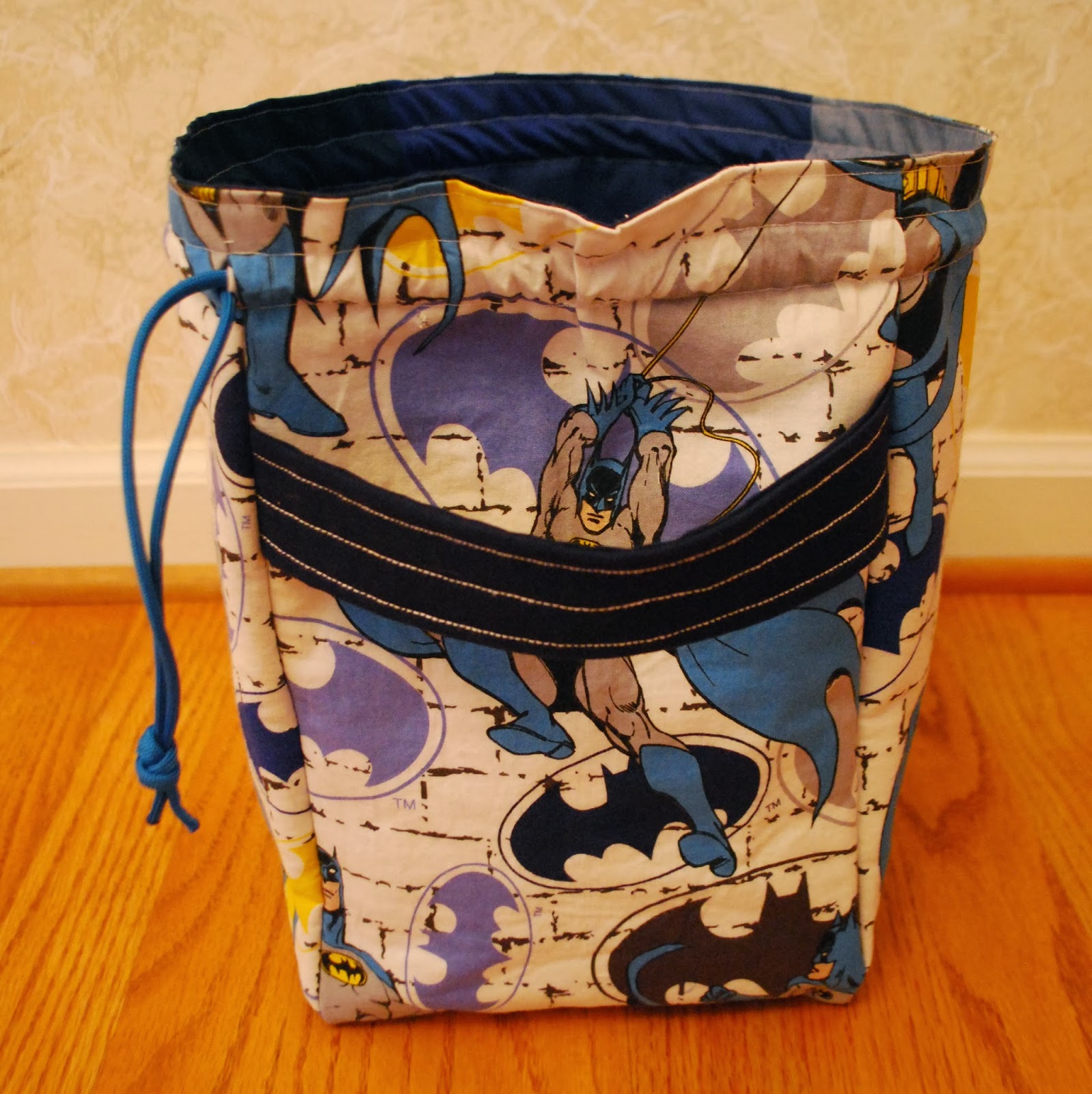 Roonie Ranching: NA NA NA NA NA NA NA NA BATMAN! -- a toy bag and luggage tag for Peter
