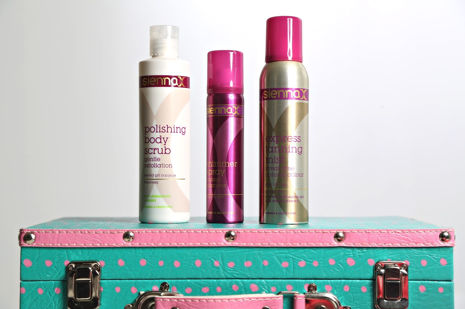 Sienna X Express Tanning Mist, Shimmer Spray, Polishing Body Scrub