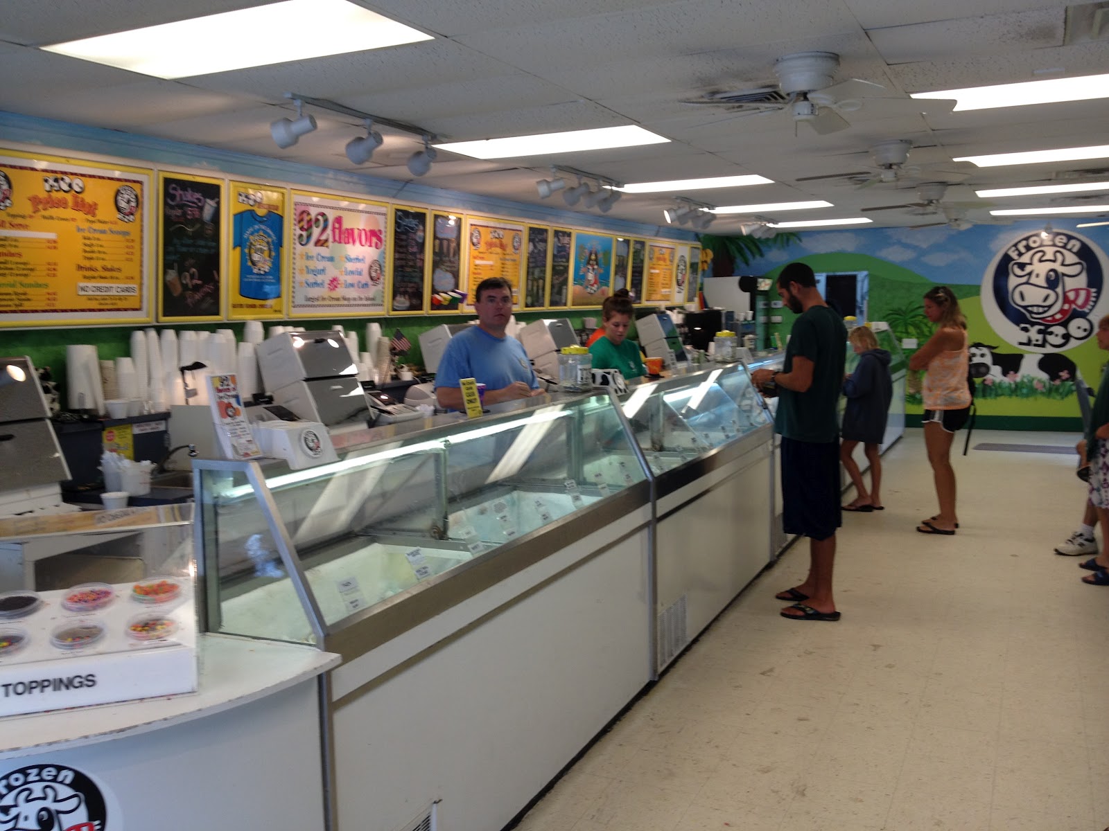 PIG OUT SPOTS Frozen Moo (Hilton Head Island, SC)