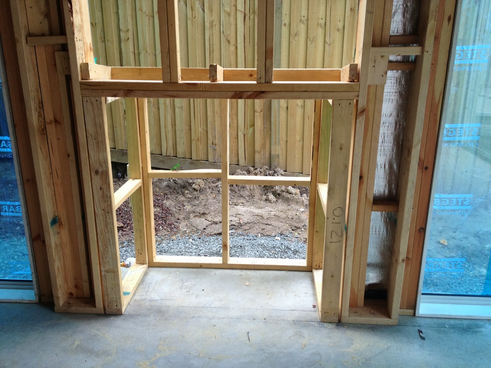 Porter Davis Sandringham 45 and some: Fireplace framing and last minute