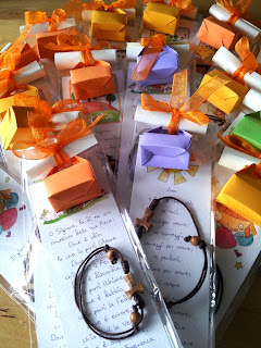 100pcs etichette regalo di carta rotonda per te/grazie/bomboniere