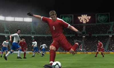 Pro Evolution Soccer 2011 3D Review (3DS)