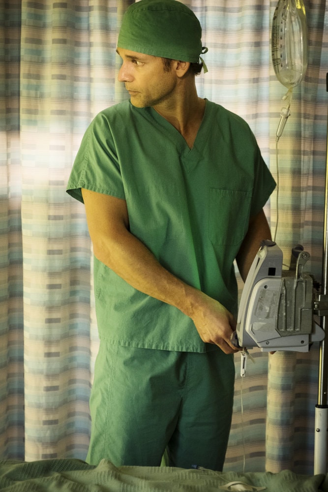 DIRTY JOHN Series Trailers, Clips, Featurette, Images and Posters The