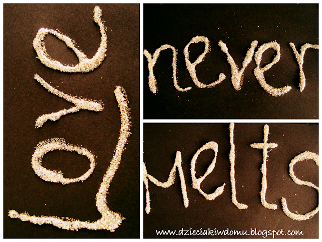 Bałwanki zrobione z rączek, zimowe kreatywne zabawy z dziećmi Bałwanki zrobione z rączek, zimowe kreatywne zabawy z dziećmi