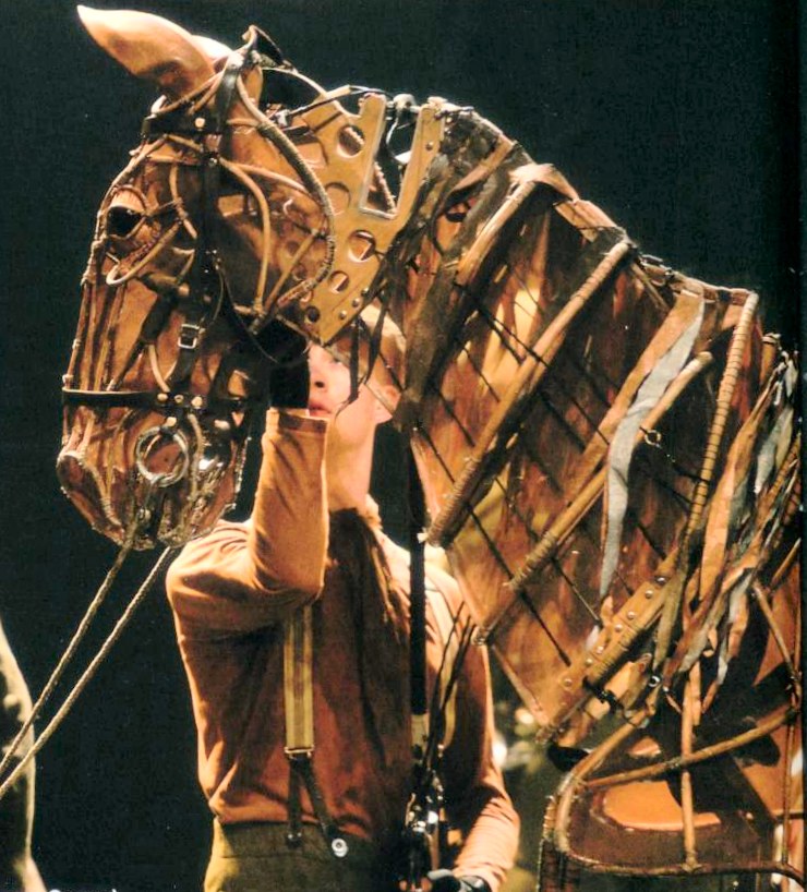 war%2Bhorse%2Bpuppet.jpg