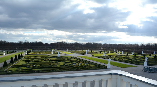 Lara Sophie Yesterday