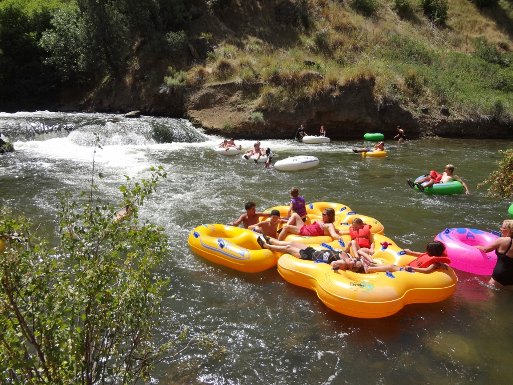 DAYPACK AND THE CROSS TUBING LAVA HOT SPRINGS