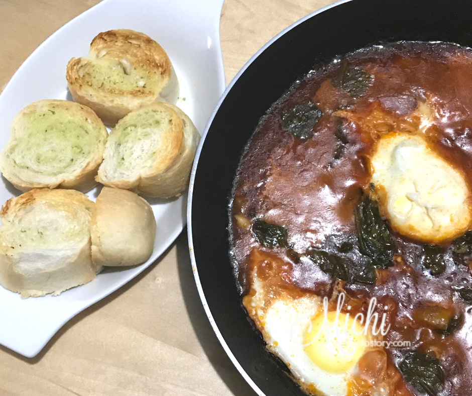 Michi Photostory: Egg + Tomato Sauce Recipe