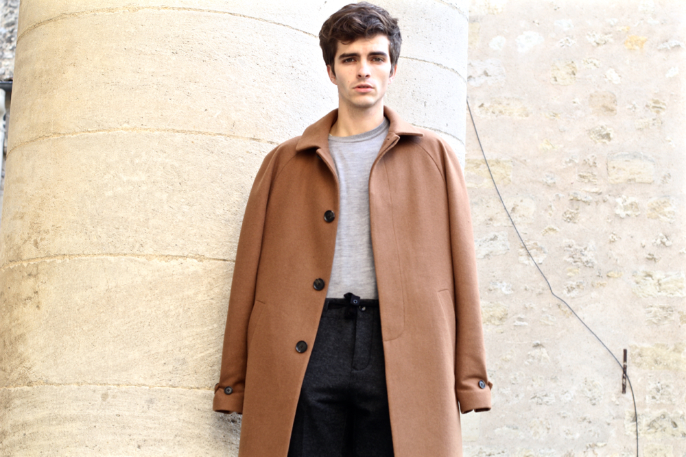 BLOG-MODE-HOMME_Esprit_imperfect_manton-long-tabac-laine-dandy-hiver-look-masculin-tendance-preppy