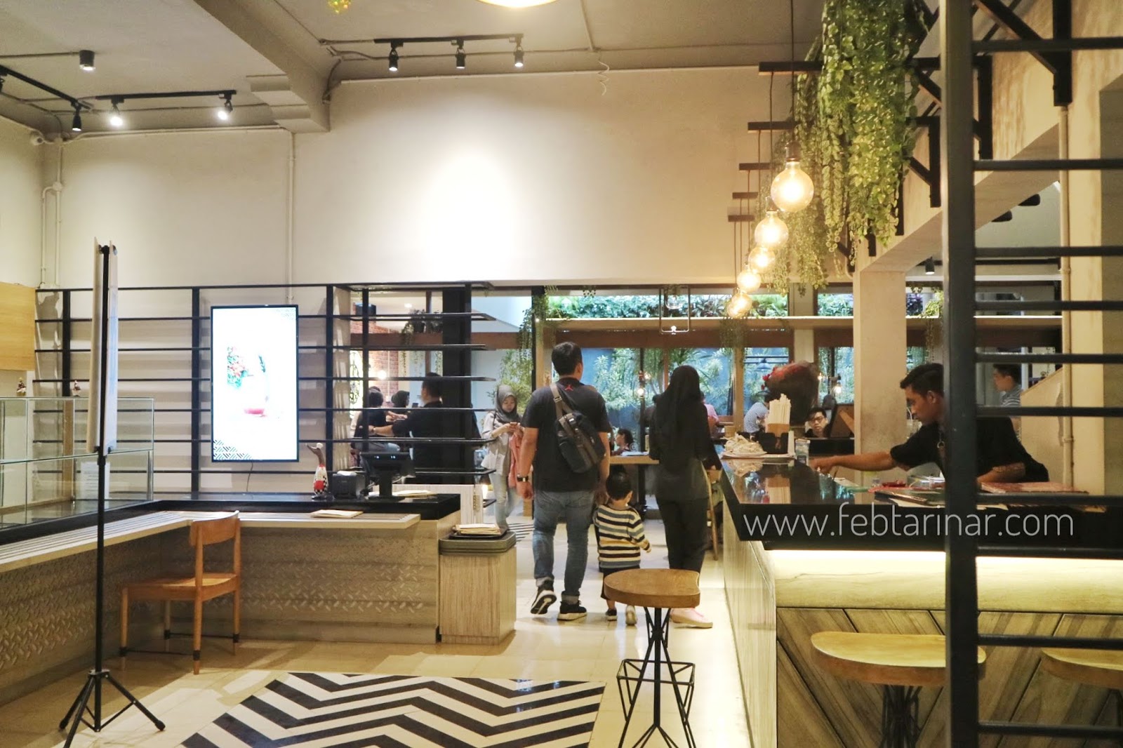 Delapan Padi Cafe Baru Dan Cozy Di Dipatiukur Bandung Rara Febtarina Rara Febtarina Indonesian Beauty Lifestyle Blogger Blogger Bandung