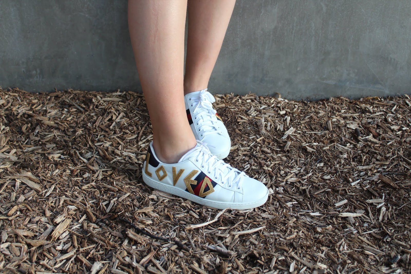 outfit with gucci shoes