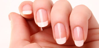 Truques que vão mudar o seu jeito de fazer as unhas Truques que vão mudar o seu jeito de fazer as unhas