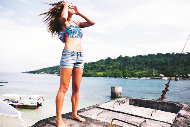 'Essence of California Dreaming' Roxy Spring/Summer 2011 Collection