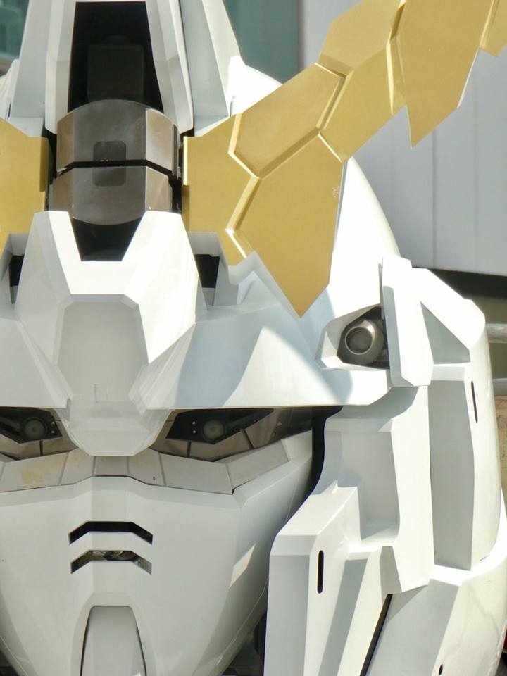 Lifesize Unicorn Gundam Statue Construction Progress Photos