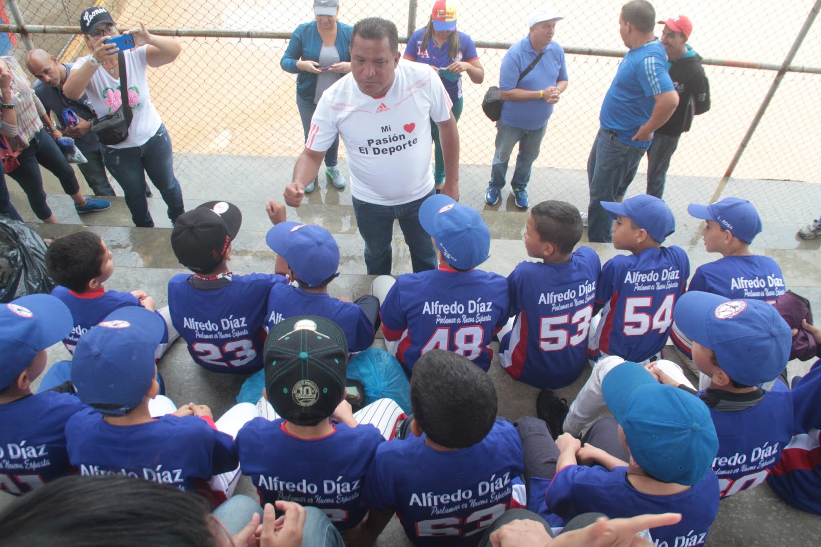 La Voz de Mariño Alfredo Díaz Los deportistas siempre tendrán un