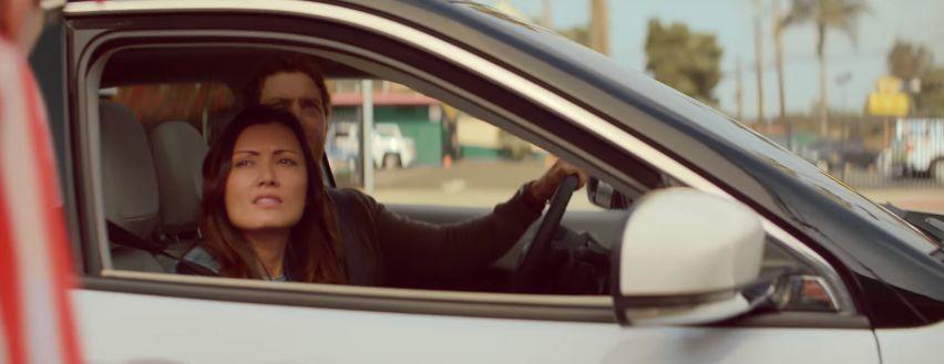 B.Free, canzone pubblicità Jeep Compass ricalcolo con coppia in auto | Giugno 2017