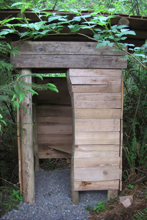 07-Composting-Toilet-Japanese-Zen-Forest-House-Brian-Schulz-www-designstack-co